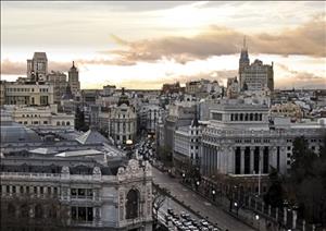 Spain Commercial Property Market ReviewSpain Commercial Property Market Review - 2014
