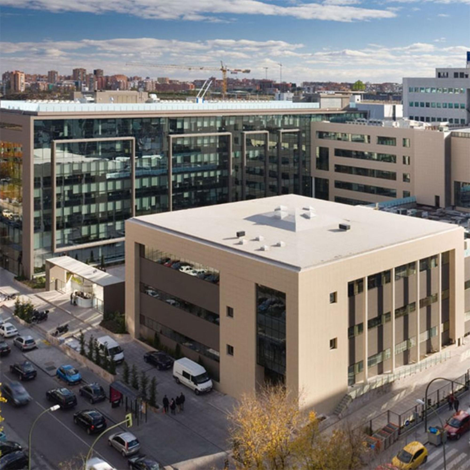 Av. de Manoteras 52, Madrid