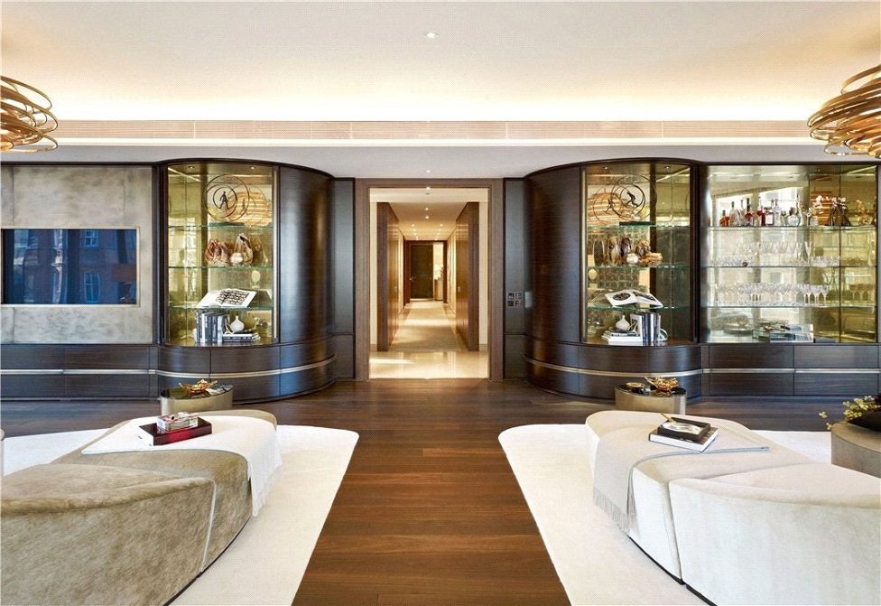 Brand Name Living Why Luxury Property Buyers Can T Get