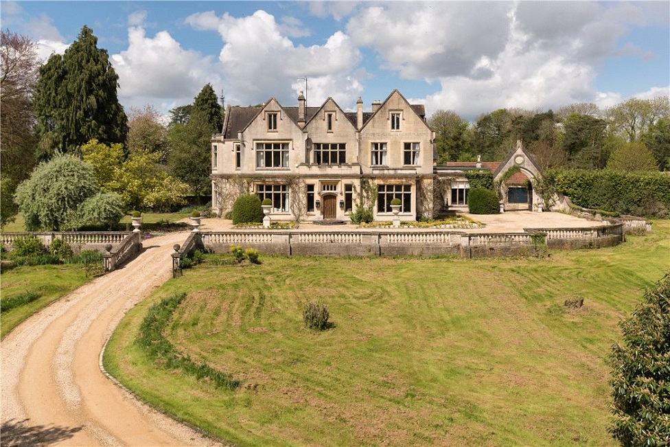 Beautiful Country Houses For Sale That Can Be Converted Into