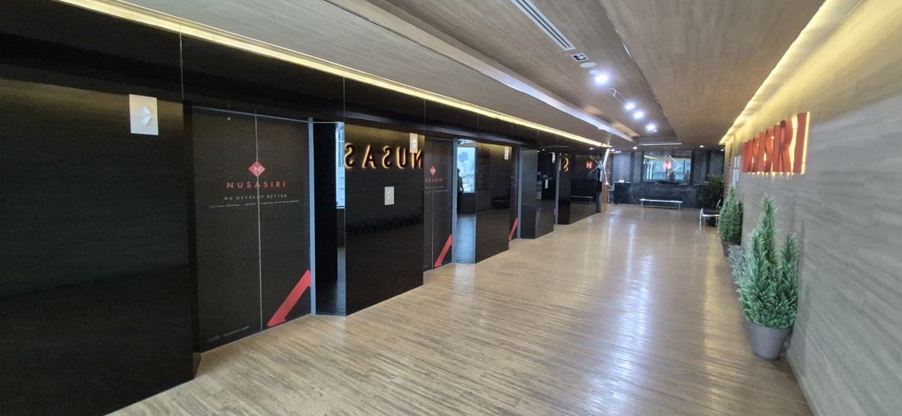 BOffice Condominium Space for Sale Charnissara Tower 2 - Petchburi-ekamai rd.