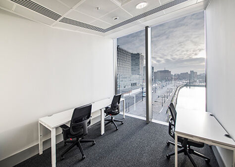 Office Space Mann Island - Image 4