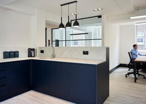 Office Space 8-9 New Street - Image 2