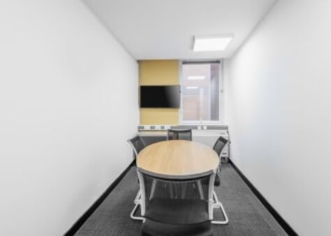 Office Space Soho Square - Image 3