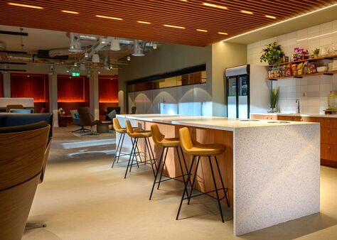 Office Space Manchester - Salford Quays - Image 1