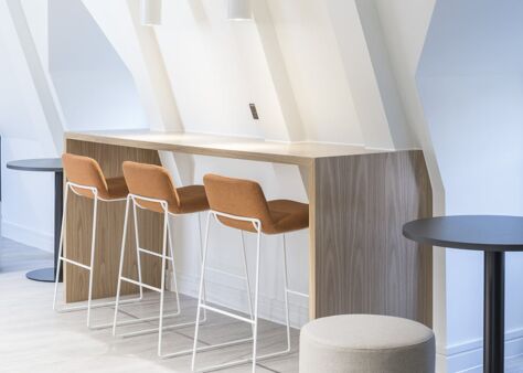 Office Space 26 Throgmorton Street - Image 6