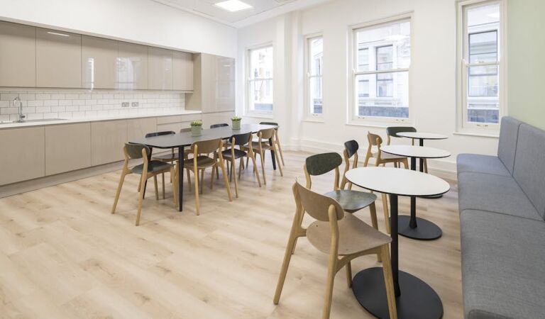 Office Space 26 Throgmorton Street - Image 2