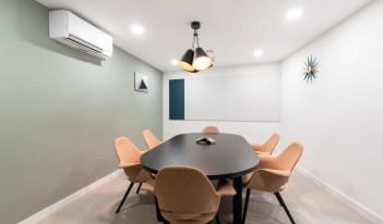 Office Space All Saints' Street - Image 3