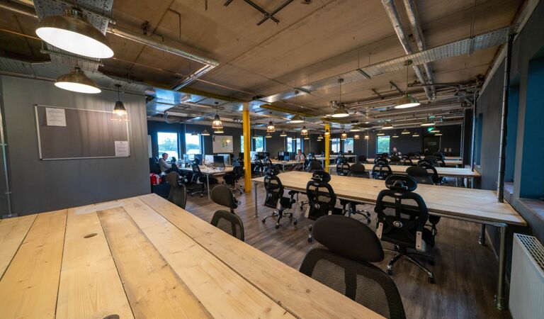 Office Space The Hub, Stamford - Image 3