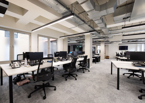 Office Space 8-9 Well Court - Image 13