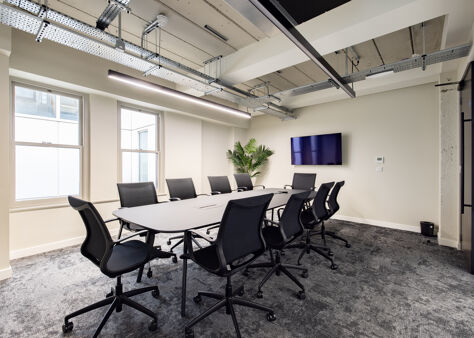 Office Space 8-9 Well Court - Image 4