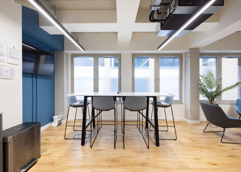 Office Space 8-9 Well Court - Image 9