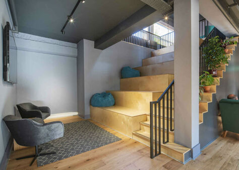 Image #3 of 35 Luke Street