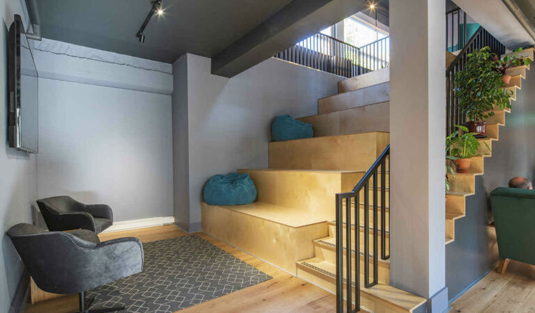 Image #3 of 35 Luke Street