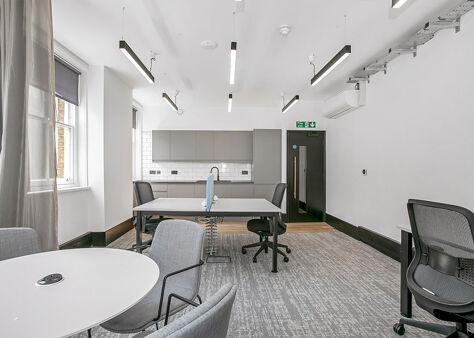 Office Space 15-17 Heddon Street - Image 3