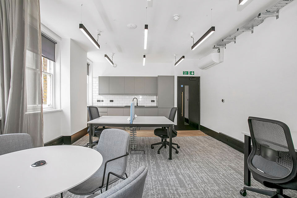 Office Space 15-17 Heddon Street - Image 3