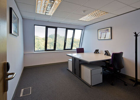 Office Space Aztec House - Image 7