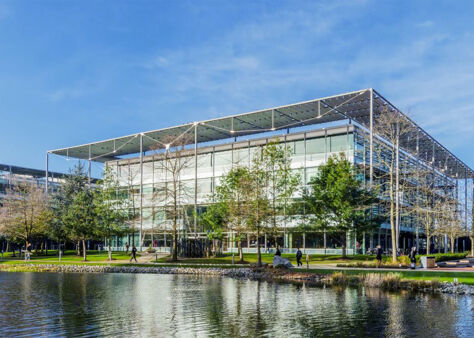 Office Space Building 3, Chiswick Park - Image 1