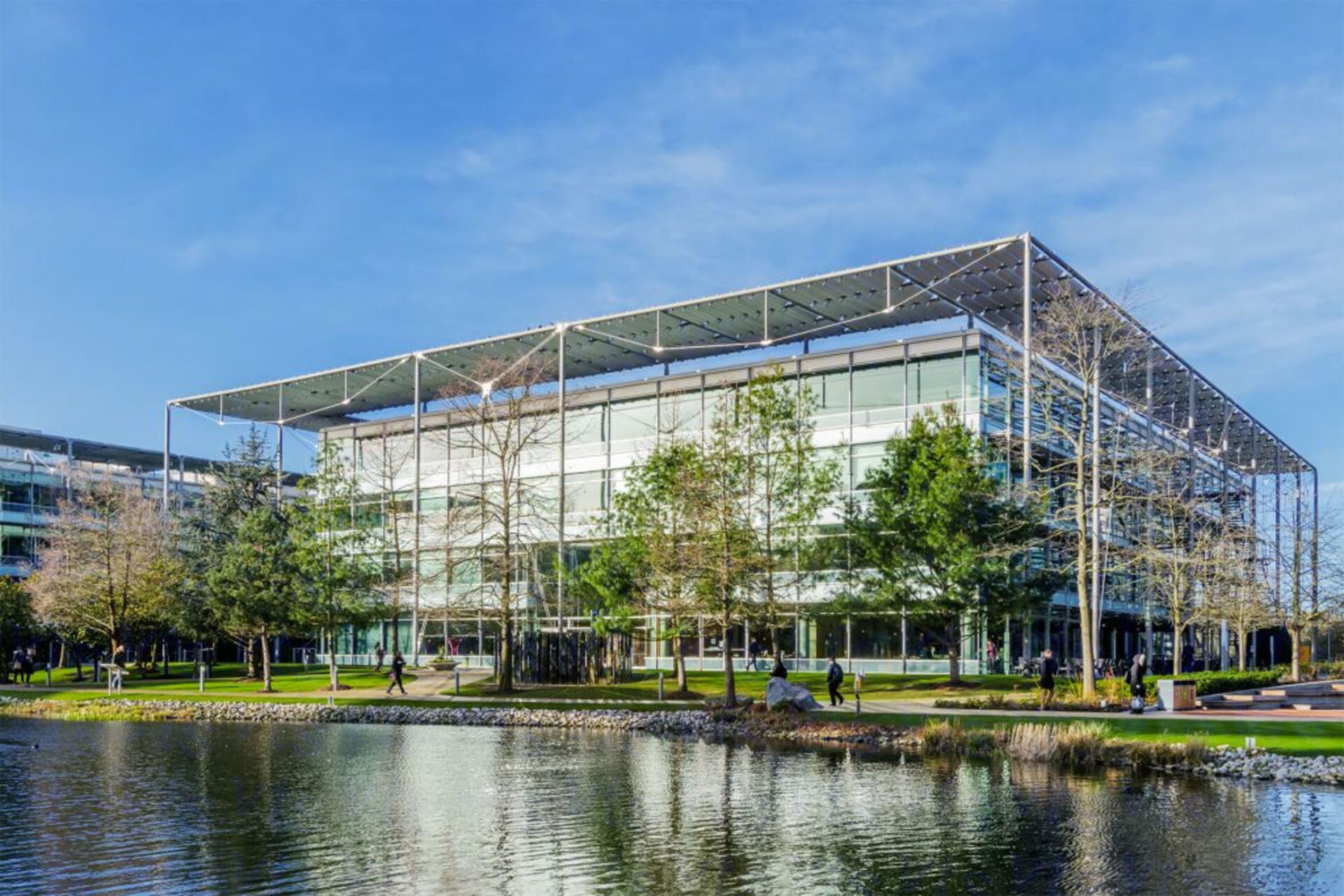 Office Space Building 3, Chiswick Park - Image 1