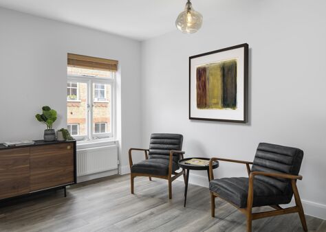 Office Space 17 Gosfield Street - Image 4