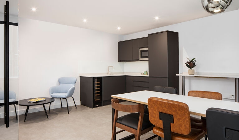 Office Space 21-22 Warwick Street - Image 4