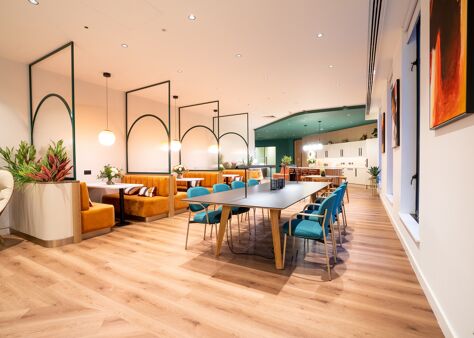 Office Space Balloon Street - Image 1