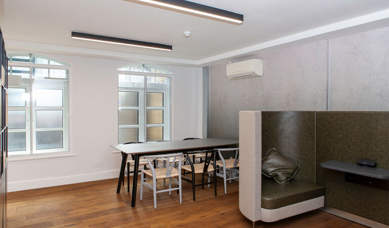 Office Space 25 Gerrard Street - Image 2