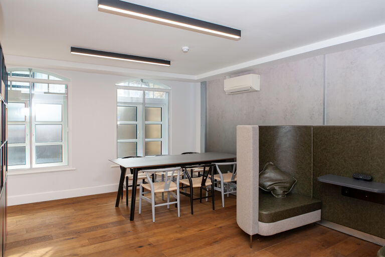 Office Space 25 Gerrard Street - Image 2