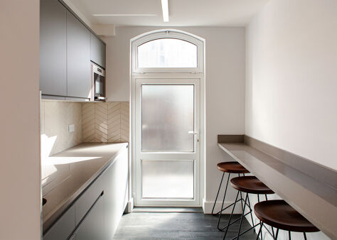 Office Space 25 Gerrard Street - Image 3