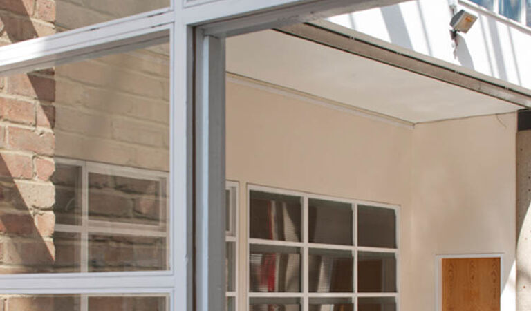 Image #3 of 560 - 568 High Road