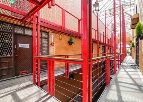 Office Space Canada Water - Image 2