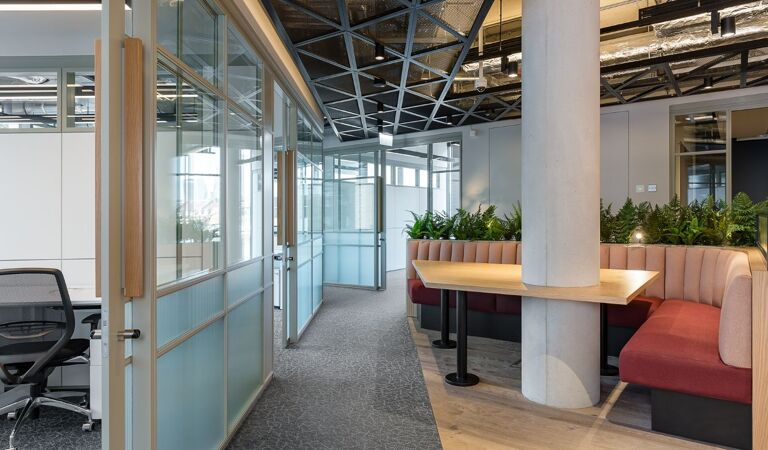 241 Southwark Bridge Rd