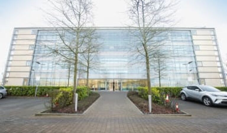Office Space Heathrow, Stockley Park - Image 3
