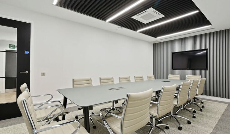 Image 2 4 Bream's Building 