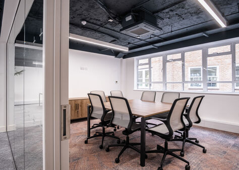 Office Space 20 Ironmonger Lane - Image 5