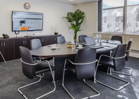 Office Space Boundary House - Image 11