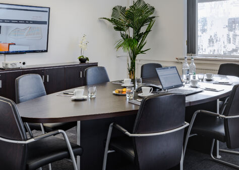 Office Space Boundary House - Image 3