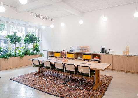 Office Space Threeways House - Image 3