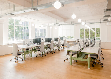 Office Space Threeways House - Image 17