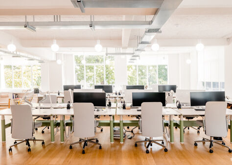 Office Space Threeways House - Image 15