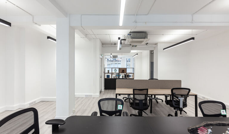 Office Space 19 Margaret Street - Image 2