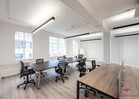 Office Space 19 Margaret Street - Image 5