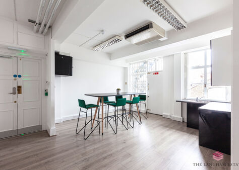 Office Space 19 Margaret Street - Image 12