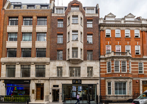 Office Space 19 Margaret Street - Image 1