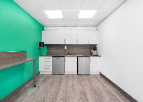 Office Space St Andrew Square - Image 7