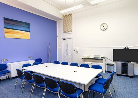 Office Space CBC House - Image 4