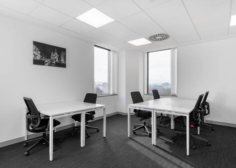 Office Space Castlemead - Image 9