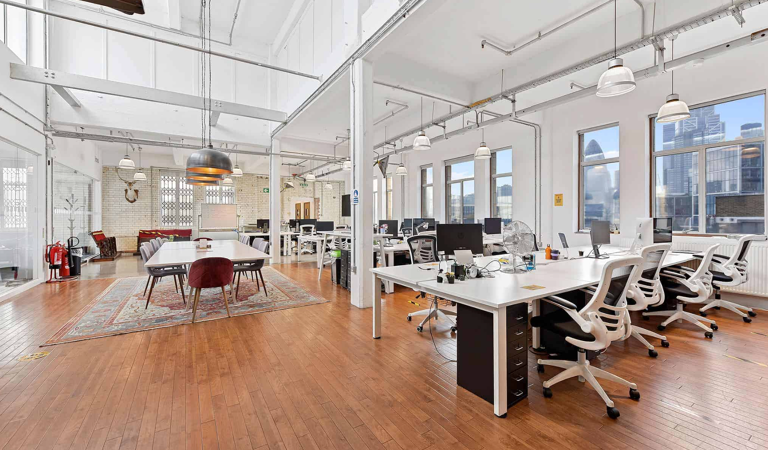 Office Space Lana House - Image 3