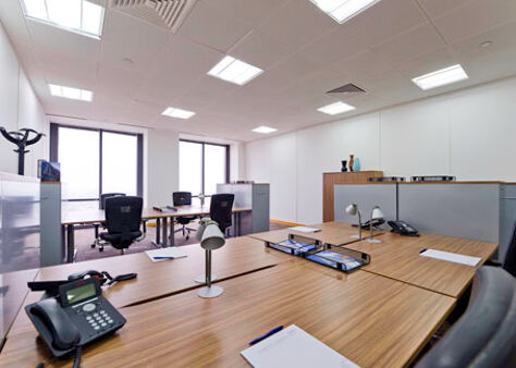 Office Space 37th Floor Canary Wharf - Image 5