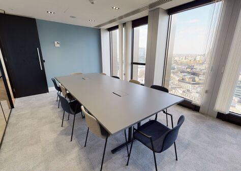 Office Space Tower 42 - Image 4